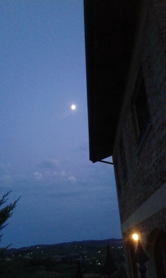 Casa Vacanze Sweet Dreams Agliano Terme Exteriér fotografie